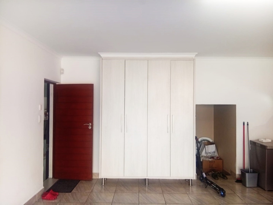4 Bedroom Property for Sale in Heuwelsig Free State